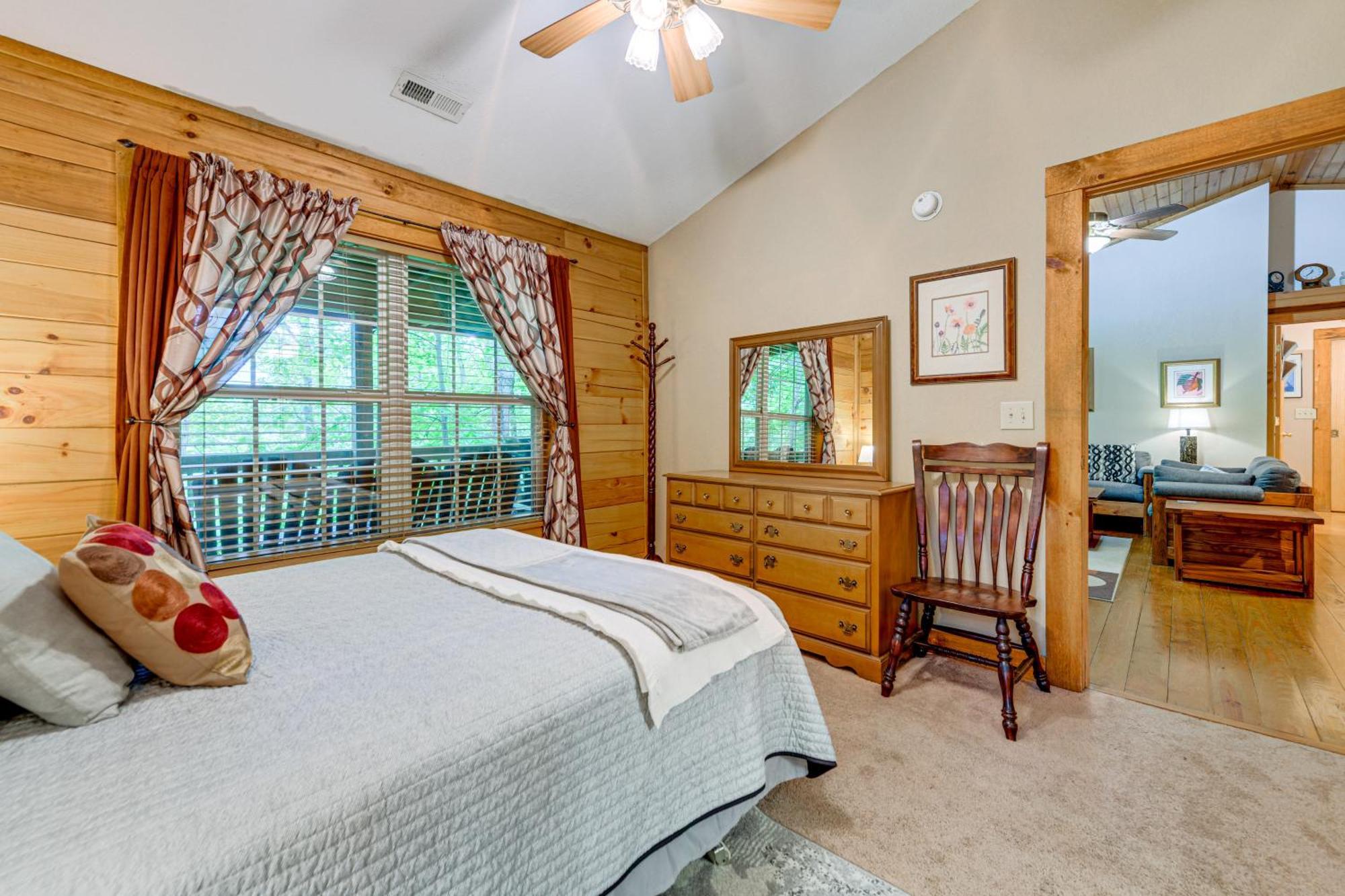 Serene Maggie Valley Retreat With Deck And Hot Tub! Εξωτερικό φωτογραφία